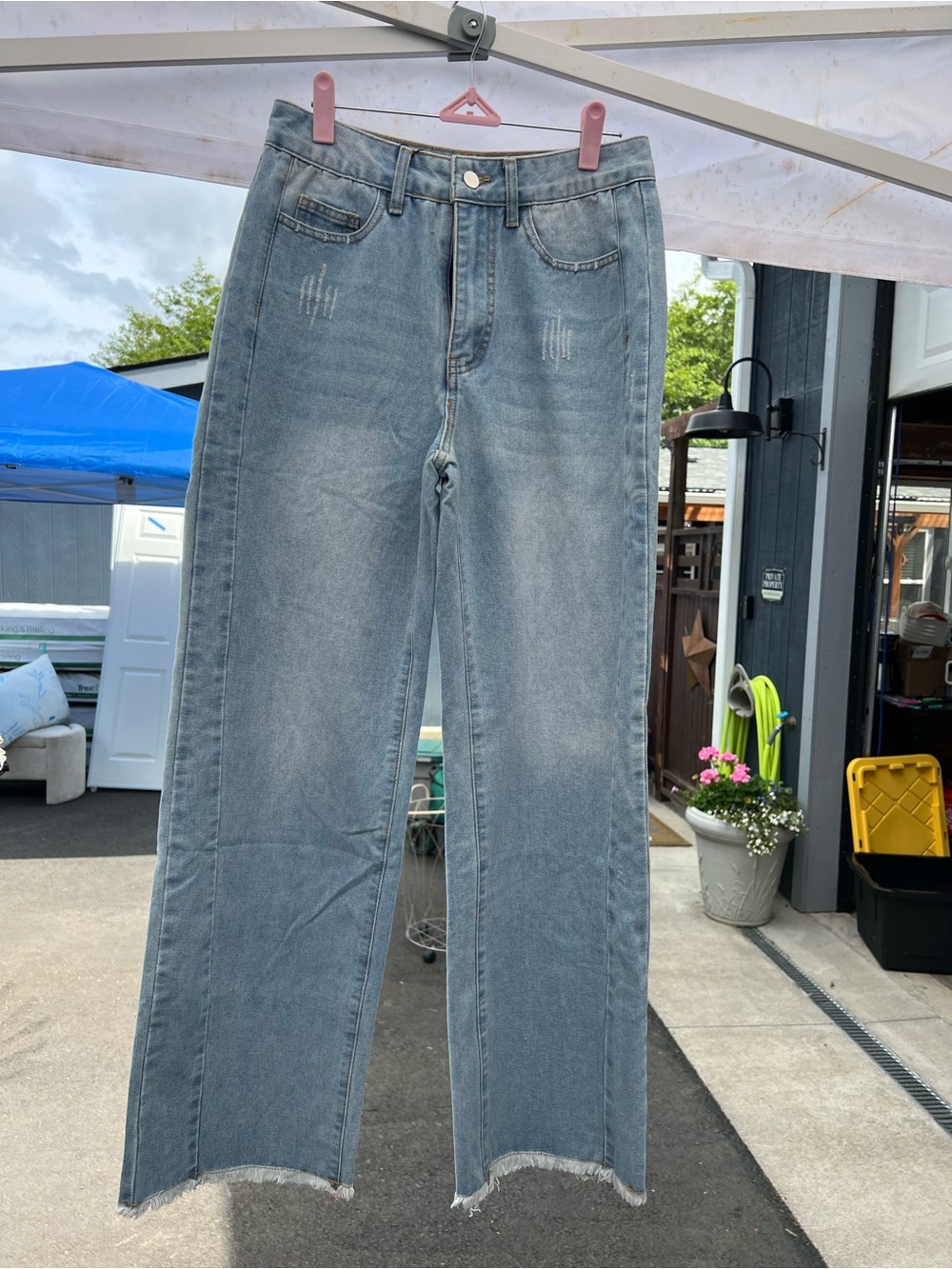 Light Wash Wide-Leg Jeans with Raw Hem